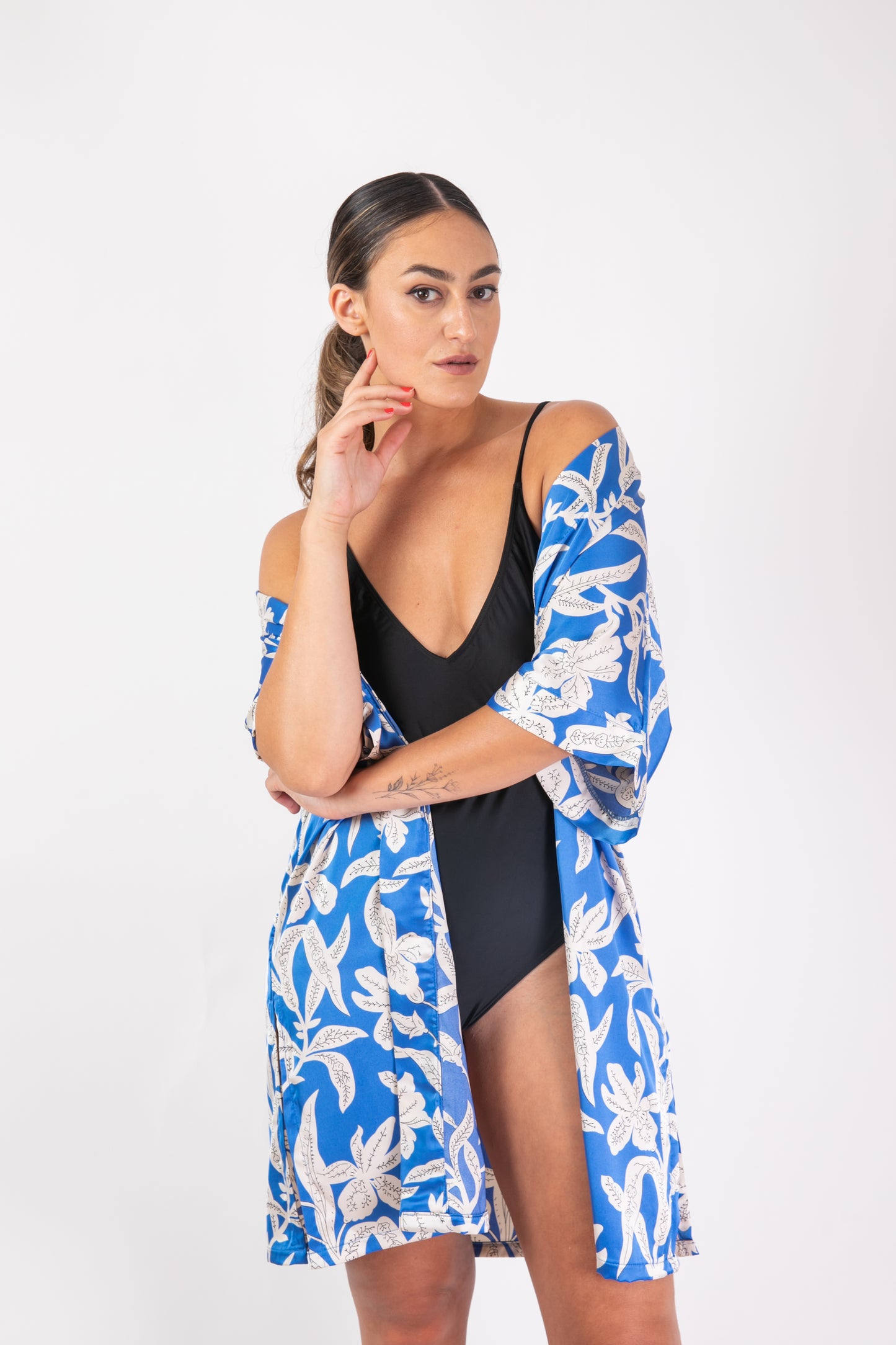 BLUE KIMONO